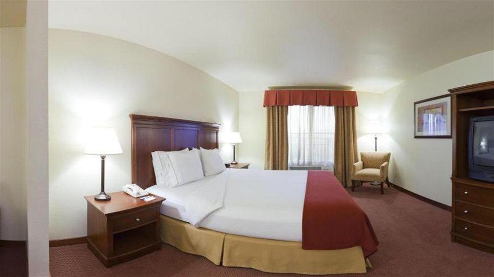 Holiday Inn Express Turlock By Ihg Ngoại thất bức ảnh