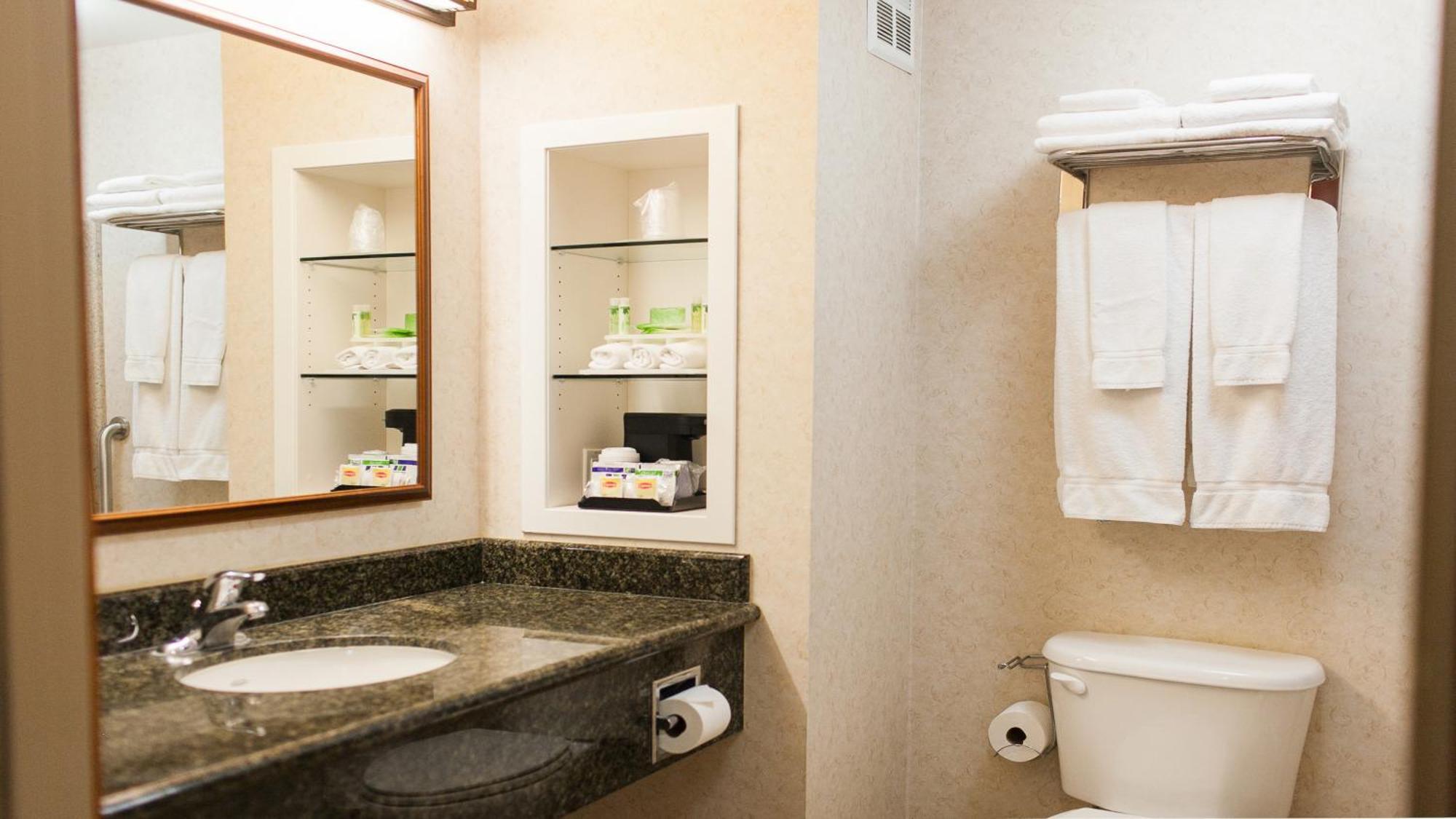 Holiday Inn Express Turlock By Ihg Ngoại thất bức ảnh