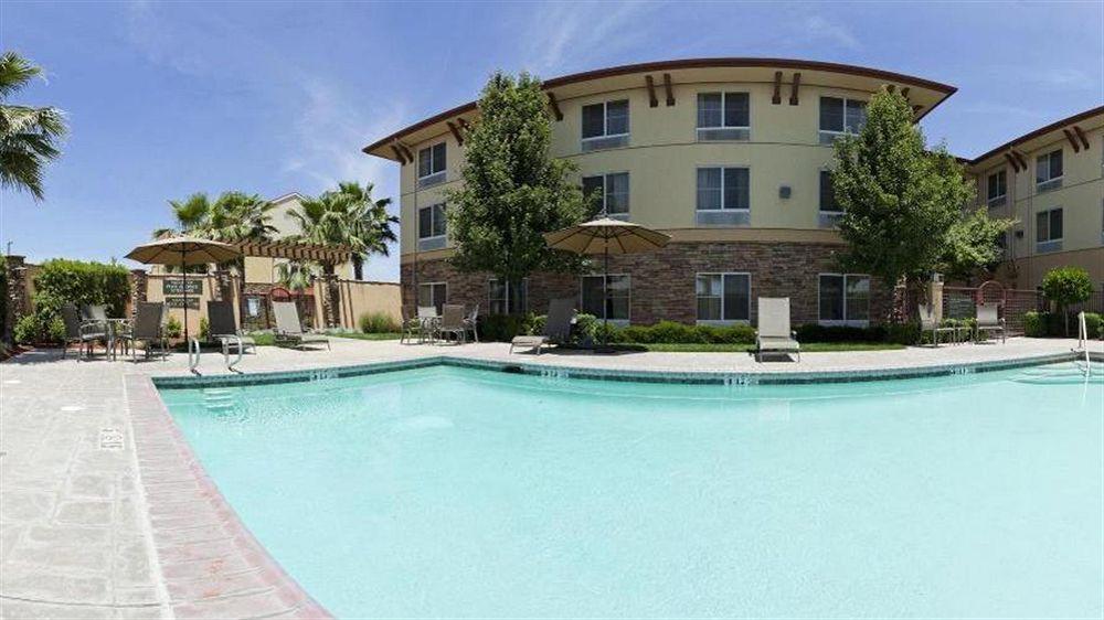 Holiday Inn Express Turlock By Ihg Ngoại thất bức ảnh