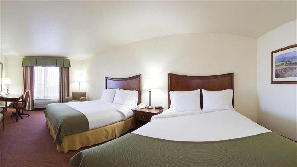 Holiday Inn Express Turlock By Ihg Ngoại thất bức ảnh